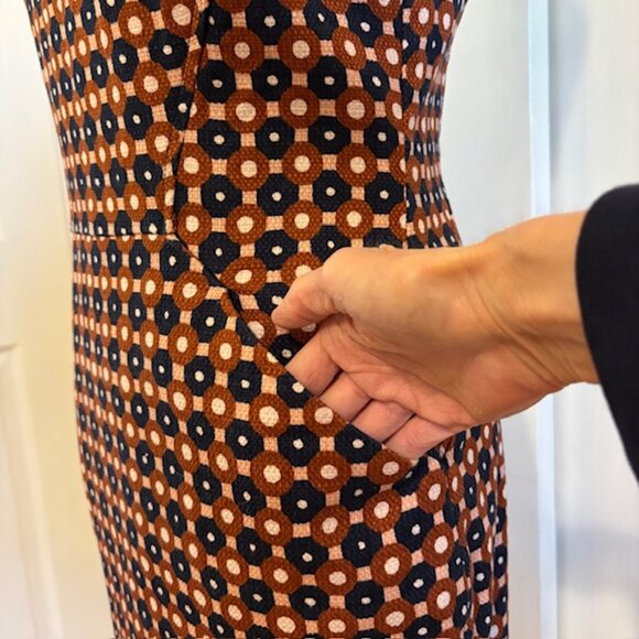 Boden Martha Seamed Retro Geometric Print Sheath Dress Size 6P - Picture 6 of 12